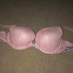 victoria’s secret push up bra!
